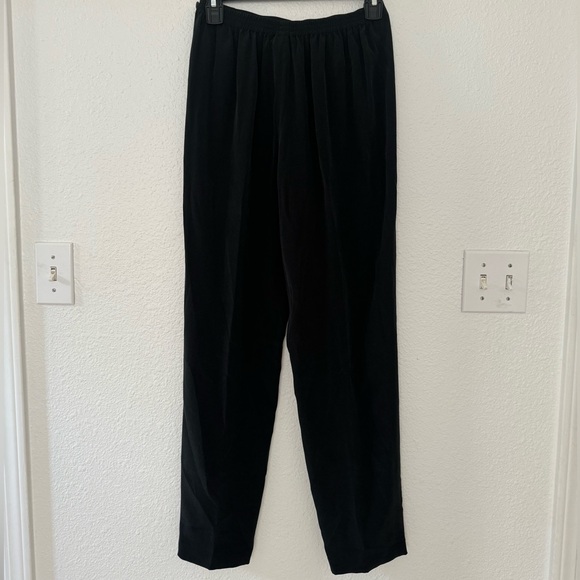 NWOT Bloomingdale’s Elastic Waist 100% Silk Petite Pants - Picture 2 of 14